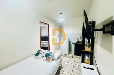 Locação por temporada - Loft em Macaé perto da praia e centro com ar e ventilador - Capacidade 4 pessoas
