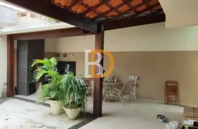 Casa à venda na Rua Nova Iguaçu, Jardim Mariléa, Rio das Ostras