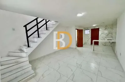 Casa com 3 quartos à venda na Avenida Doutor Humberto de Queiroz Matoso, Novo Horizonte, Macaé