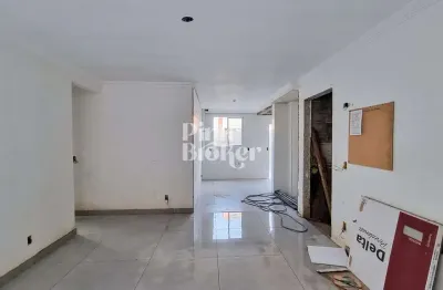 Apartamento com área privativa à venda com 3 quartos, 1 suíte e 2 vagas de garagem, no bairro cabra