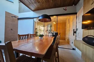 Casa com 3 quartos à venda no Cabral, Contagem 