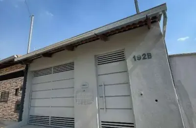 Casa em matozinhos (presidente) – 2 quartos, quintal e varanda, 55,56 m² internos