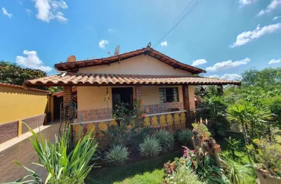 Casa à venda, 2 quartos, 1 suíte, 2 vagas, represa - capim branco/mg