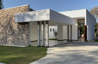 Casa de alto padrão no condomínio estancia da mata, matozinhos/mg