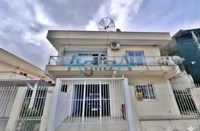 Casa superior semi-mobiliada com 3 dorms. (1 suíte) no vila real, bc