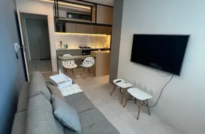 Oportunidade na torre | andar alto com 02 quartos | reformado com móveis | vaga coberta