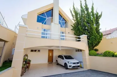 Casa de 3 quartos com 290 m2 no vista alegre, muito estilo, ótima planta, em excelente localização no bairro vista alegre