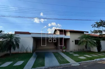 Casa em condomínio fechado com 3 quartos à venda no betel, marília , 282 m2 por r$ 790.000
