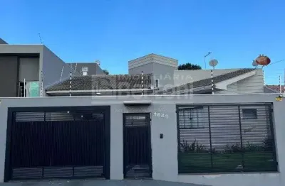 Casa com 3 quartos à venda no Jardim Novo Imperial, Arapongas 