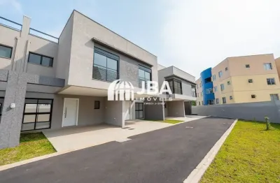 Tingui — Sobrados Modernos com Ático, Suíte e Garagem Coberta no Residencial Bacacheri!