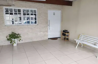 Casa com 2 quartos à venda na Rua Manoel Martins da Rocha, Jardim Mangalot, São Paulo