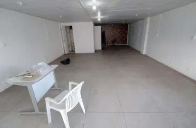 Sala 70m² - 2 banheiros - frente - centro de duque de caxias