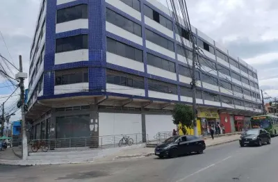 Loja 300m² - frente 25 metros - centro do gramcho - duque de caxias