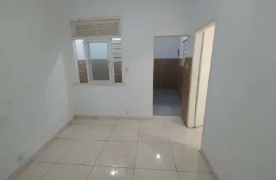Alugo espaço 44m² - 1 banheiro - 25 de agosto - duque de caxias - rj