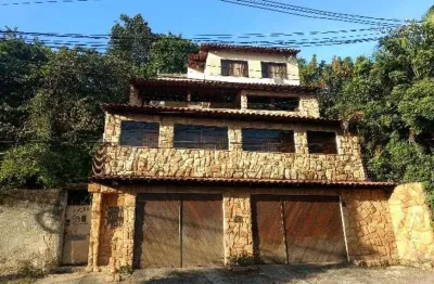 Vendo casa triplex 3 quartos(1 suite) - 2 vagas-churrasqueira - laureano - duque de caxias