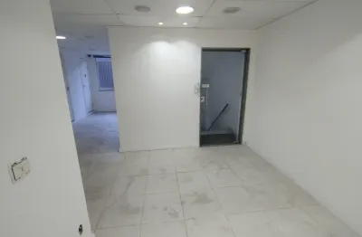 Sala comercial com 9 salas para alugar no Centro, Duque de Caxias 