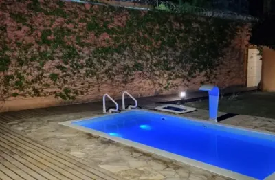 Casa espaçosa e mobiliada no massaguaçu, excelente localização!– caraguatatuba