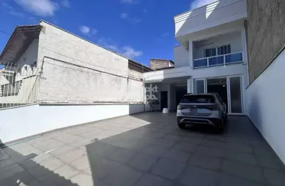 Casa - Sobrado com 3 quartos, Jardim Prestes de Barros - Sorocaba