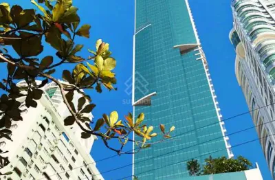 One tower - one tower | apartamento alto padrão de frente para o mar