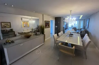 Apto amplo,  semi mobiliado em prédio moderno com área de lazer.