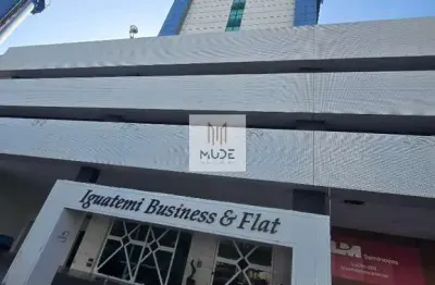 Sala Comercial à Venda ou Locação no Iguatemi Business & Flat - 55,35m², 2 Vagas de Garagem - Em Salvador