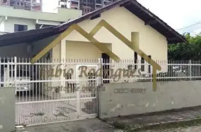 Casa para venda em blumenau, escola agrícola, 3 dormitórios, 1 suíte, 2 banheiros, 2 vagas