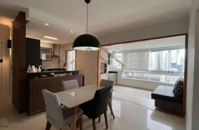 Apartamento para Venda em Balneário Camboriú, Centro, 3 dormitórios, 1 suíte, 2 banheiros, 2 vagas