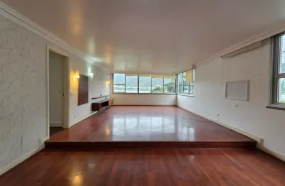 Lagoa | apartamento de frente | 4 quartos | próximo a fonte da saudade