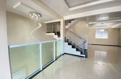 Triplex semimobiliado com 3 quartos, suíte e piscina no loteamento walville