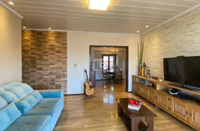 Casa no bairro são cristóvão: conforto, área verde e segurança