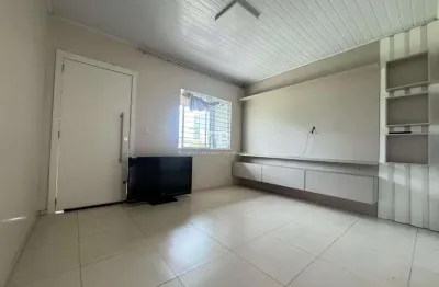 Casa térrea com 3 quartos e amplo quintal à venda em são cristóvão