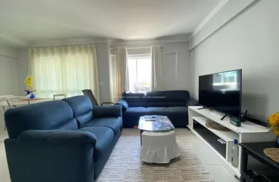 Apartamento semimobiliado com 3 quartos - próximo ao eco parque