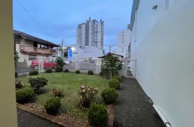 Terreno à venda no centro de chapecó com acesso asfaltado e opção de troca