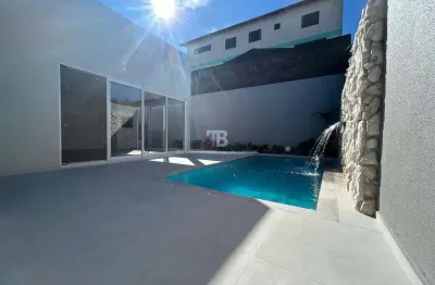 Casa com 3 quartos, suíte, piscina e 4 vagas à venda no santa maria, chapecó
