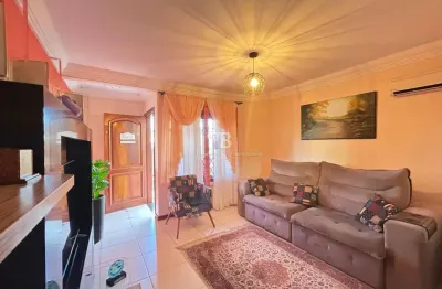Casa com 3 quartos e churrasqueira no parque das palmeiras