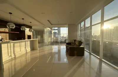 Cobertura semimobiliada com 3 suítes à venda no centro de chapecó