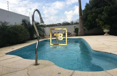 Casa semimobiliada com 3 quartos, piscina e edícula no universitário, chapecó