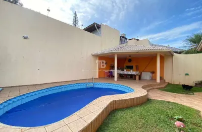 Casa de 4 quartos com viabilidade comercial - ótima localização