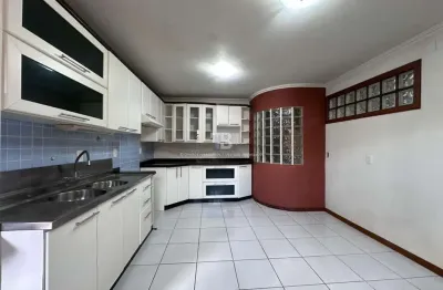 Casa residencial com 4 quartos e 4 vagas à venda no santa maria chapecó