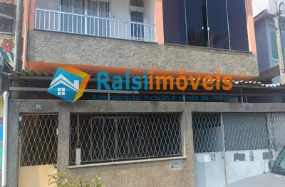 Casa ampla com 2 quartos localizada em guadalupe otima localidade