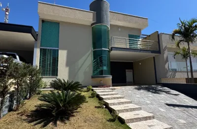 À locação | belíssimo sobrado no condomínio village da serra – mogi guaçu/sp