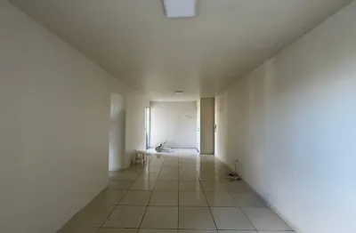 Apartamento com 3 quartos à venda no Maria Luiza, Cascavel 