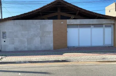 Casa com 3 quartos à venda na Vila Antártica, Praia Grande 