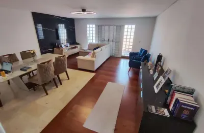 Casa com 4 quartos à venda na vila oliveira, mogi das cruzes , 260 m2 por r$ 1.350.000