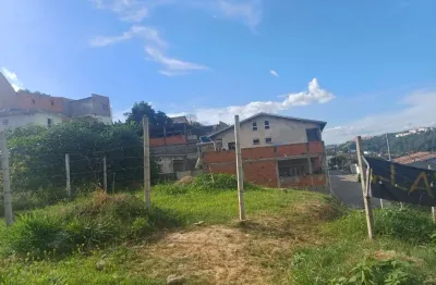 Casa à venda na Avenida Itararé, Parque Paulista, Franco da Rocha