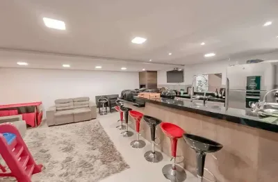 Excepcional sobrado à venda em condominio fechado em franco da rocha