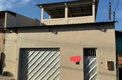 Casa para venda no Bairro de Flores, bem localizada, com laje