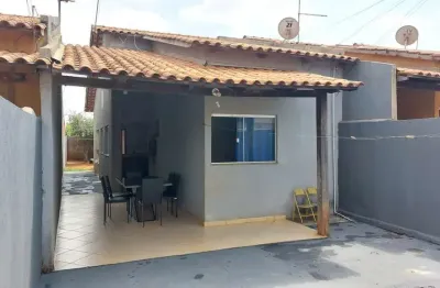 Casa 2 quartos sendo 1 suíte, em aparecida de goiânia no jardim dom bosco 2