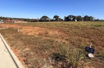 Lote de 230 m² no condominio jardins versalhes em aparecida
