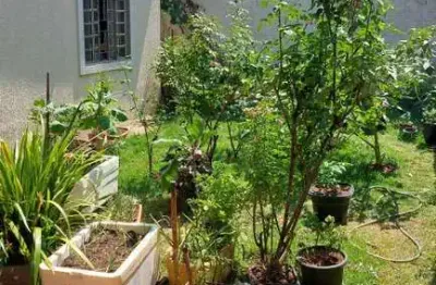 Terreno com casa pronta para morar em goiania, jardim caravelas
